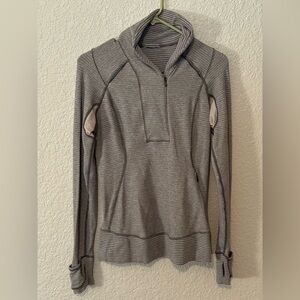 Lululemon Think Fast Pullover in the Tonka Stripe Gray color size 6 EUC
